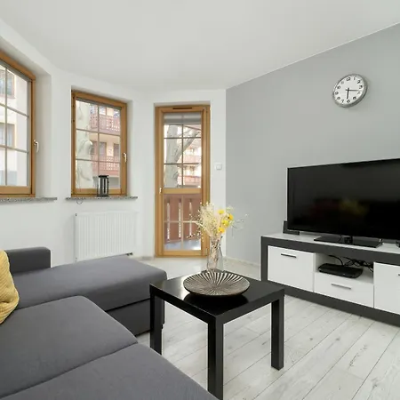 Elegancki Sun Seasons 24 W Szklarskiej Porebie Z Parkingiem By Renters Apartman Szklarska Poręba